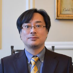Profile of Takashi Hiranaka